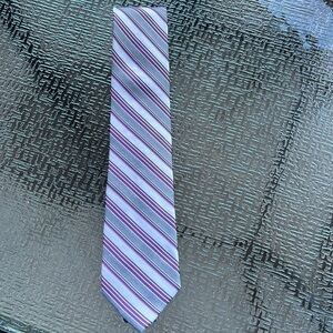 Stripes tie